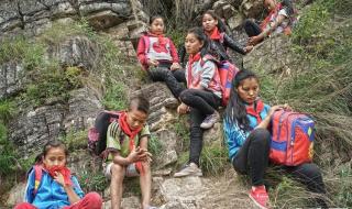 四川悬崖上的村庄 四川悬崖上的村庄