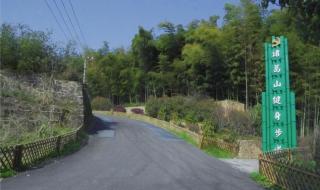 敲响两侧遗迹中的钟 敲响两侧遗迹中的钟